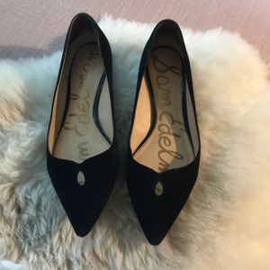 Sam Edelman Rae Black Suede flats size 7